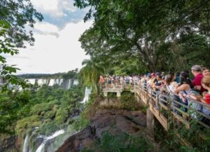 Turismo, deporte y eventos comerciales marcan el ritmo de otro fin de semana a pleno en Misiones imagen-3