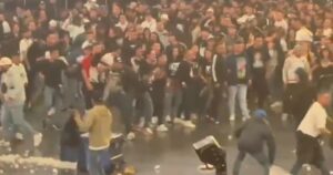 Graves incidentes en un recital de Damas Gratis en Colombia: al menos un muerto luego de una batalla campal imagen-2