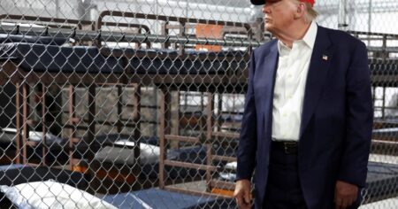 Estados Unidos: Donald Trump nomina a un asesor para cubrir temporalmente una vacante en la Reserva Federal imagen-8