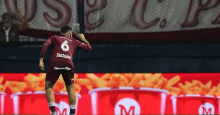 Marcich, bromeó con el golazo de Aquino: "Cuenta como asistencia" imagen-14