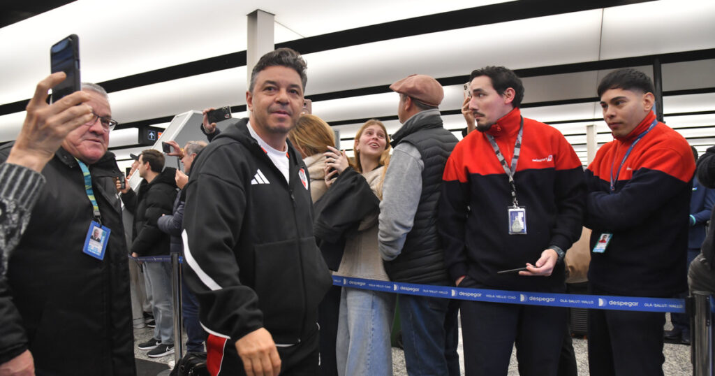 El temporal le jugó una mala pasada a River y lo obligó a reprogramar su salida para Santiago del Estero imagen-5