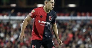 Saúl Salcedo volverá a entrenar con Newell’s y crece la chance de que se quede imagen-2