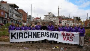 “Kirchnerismo Nunca Más”: Milei lanzó su campaña bonaerense en el corazón del conurbano imagen-1