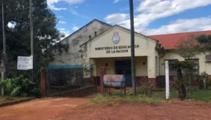 Intervinieron la Escuela 633 tras denuncia a directivos por compra de sidra con plata del comedor imagen-4