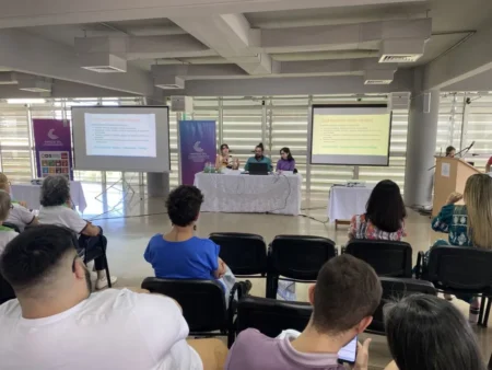 Jornadas Bibliotecológicas 2025: lectura, inteligencia artificial y el rol de las bibliotecas en debate imagen-25