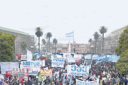 “EL GOBIERNO ESTÁ EN GUERRA CONTRA LOS TRABAJADORES” imagen-5