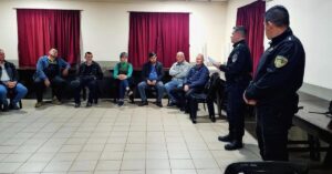 La Policía Comunitaria y el Cibercrimen Reforzaron la Seguridad en Mojón Grande y Alem imagen-4