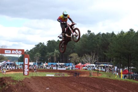 Ya se vivió la primera jornada del Campeonato Argentino de Motocross en Eldorado imagen-7
