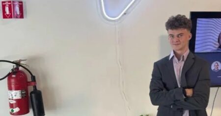 Quién es Edward Coristine: el ex empleado de DOGE conocido como 'Big Balls' que fue atacado en Washington D.C. imagen-63