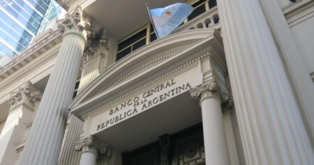 Esperan el dólar no rompa el techo de la banda y que la inflación se mantenga por debajo del 2% imagen-12