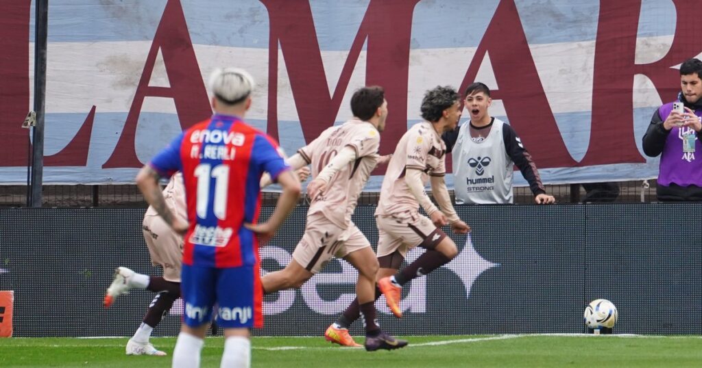 Del blooper de San Lorenzo al estallido: así fue el gol y el grito desaforado contra Báez imagen-3