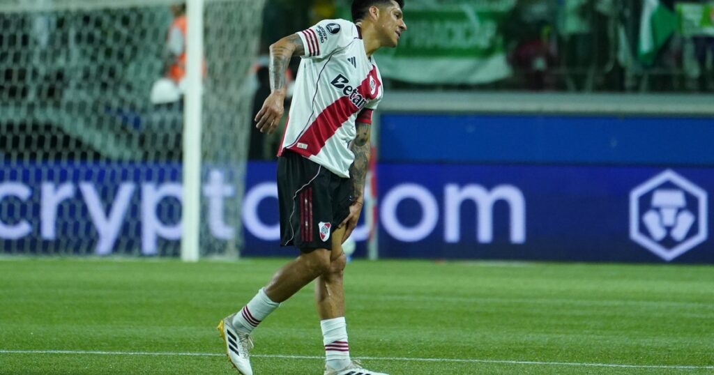 Enzo Pérez, baja vs. Riestra: cuántos puntos de sutura le dieron y el dilema de Gallardo imagen-5