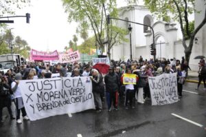 🔴 En vivo. Marcha por el triple femicidio de Florencio Varela imagen-3