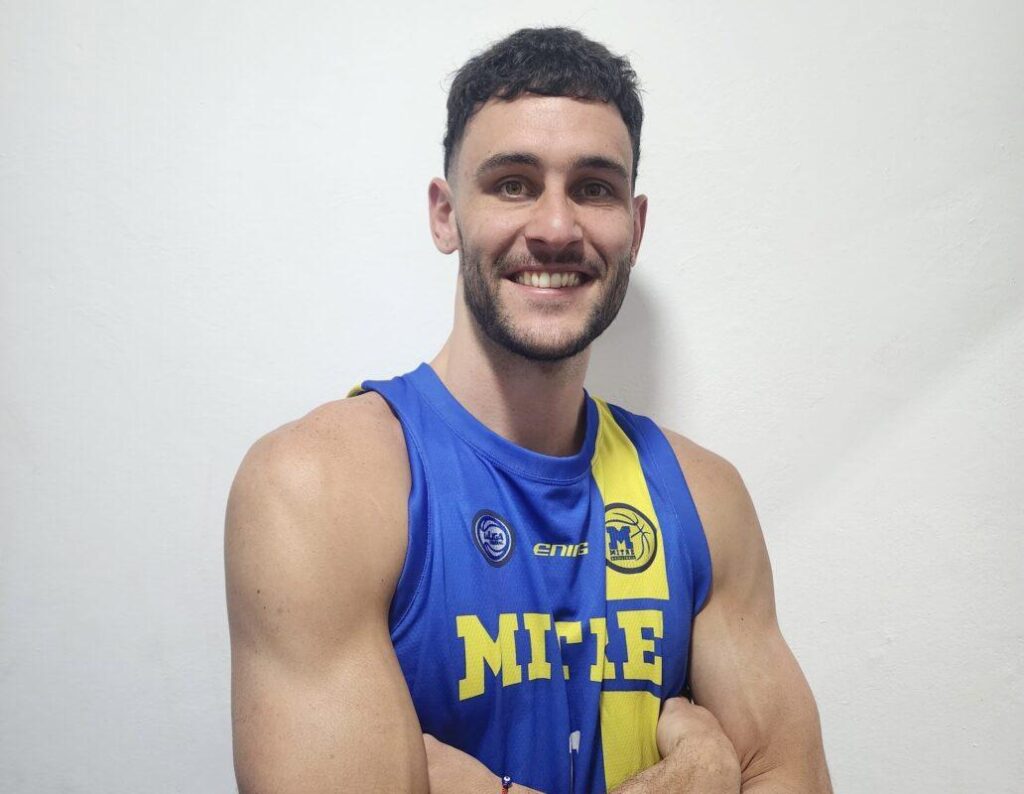 Suma altura: Mitre incorporó al interno Franco Chiabotto  imagen-5
