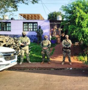 Hallaron un mortero militar en un allanamiento en Posadas: dos detenidos y arsenal incautado imagen-1