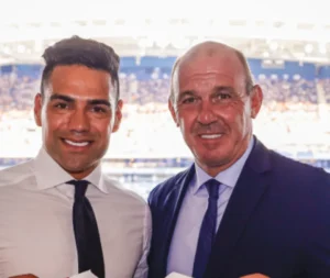 Falcao García, un espectador bien elegante en el derbi madrileño imagen-4