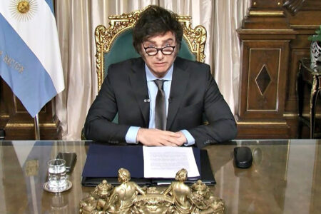 Milei presenta el Presupuesto 2026 atrincherado en el déficit cero imagen-10