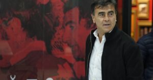 Gustavo Quinteros no es el primer DT que debuta en un clásico de Avellaneda: ¿cómo le fue al resto? imagen-1