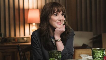 Ha pasado tanto tiempo desde que se estrenó 'Stranger Things', que cuando le ofrecieron el papel a Winona Ryder no sabía qué era eso del 'streaming' imagen-5