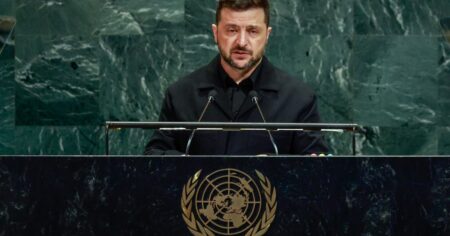 Está en curso "la carrera armamentista más destructiva de la historia", dice Zelenski en su discurso ante la ONU imagen-19