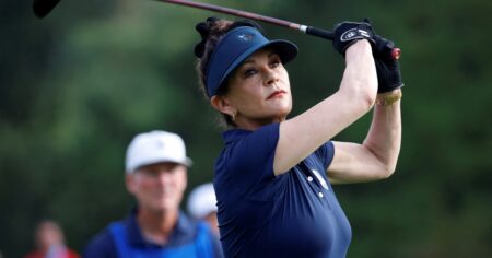 Catherine Zeta-Jones, deslumbrante en su cumpleaños 56: celebra con Michael Douglas en la Ryder Cup de golf imagen-18