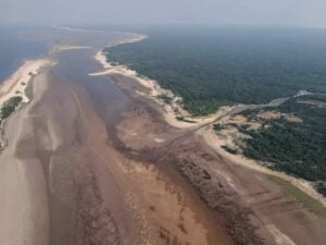 Sequías históricas, inundaciones extremas y retroceso de los glaciares: alerta global sobre el agua en el último año, reporta la OMM imagen-5