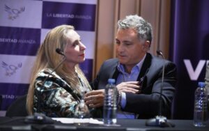 Sebastián Pareja resiste los embates internos y prepara la campaña con el apoyo de los hermanos Milei imagen-1