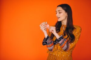 Los mejores perfumes de otoño para mujer, según entusiastas de las fragancias imagen-3