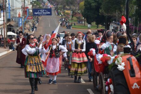 Oberá vive la Fiesta Nacional del Inmigrante | OberaInside.com.ar La Noticia Junto a VosOberá vive la Fiesta Nacional del Inmigrante imagen-98