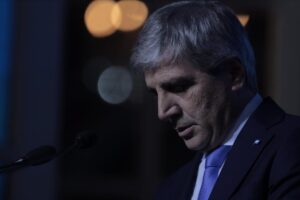 El Gobierno anunció que compró hoy US$1345 millones y negó un cepo cambiario imagen-2