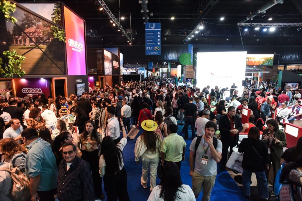 Este lunes presentarán el vuelo Lima-Iguazú en la Feria Internacional de Turismo imagen-5