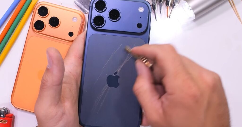 iPhone 17 Pro y el “Scratch Gate”: reportan una falla de diseño grave en el celular más caro de Apple imagen-5