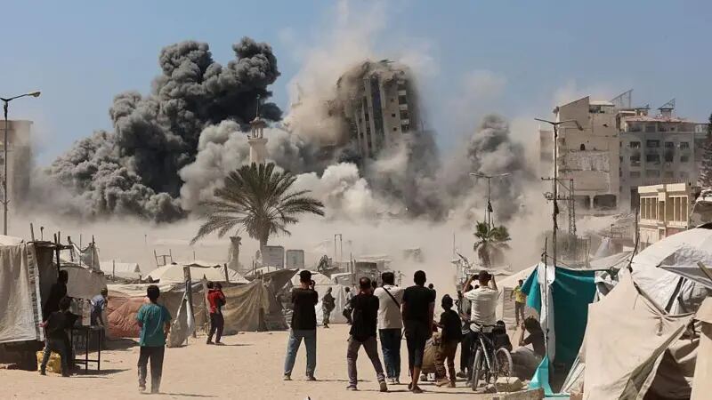 Los ‘robots’ con trampas explosivas que Israel usa para destruir zonas residenciales y que aterrorizan a los habitantes de Gaza imagen-100