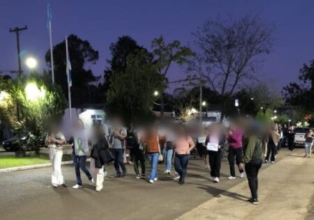 Detienen a maestro acusado de fotografiar indebidamente a alumnas en El Soberbio imagen-7