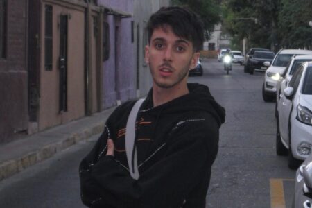 Es hijo de un reconocido actor, le dieron la mejor “herencia” y a los 22 años brilla junto a una estrella imagen-14