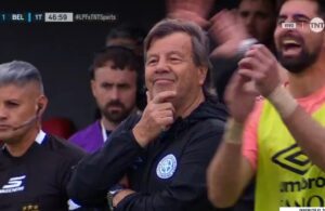 El insólito gol anulado a Belgrano ante Barracas Central por VAR y la reacción de Zielinski imagen-3