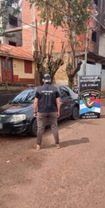 Investigadores policiales secuestraron un auto robado en Buenos Aires imagen-72