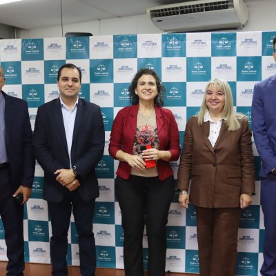 Entrega de Reconocimiento a Magistrados y Funcionarios del Poder Judicial imagen-77