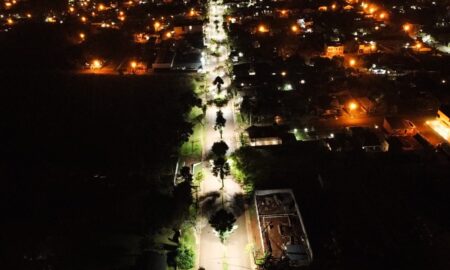 Avanza el Plan de Alumbrado LED en la avenida Vélez Sarfield de Alem imagen-13