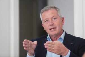 Emilio Monzó sugirió que el Gobierno debe hace un recambio de gabinete y dijo que faltan “profesionales con prestigio propio” imagen-1