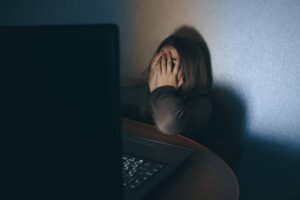 Confirman la elevación a juicio de joven que usó IA para crear imágenes pornográficas de sus compañeras imagen-3