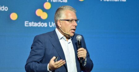 Dejó Accenture y se convirtió en un "angel investor": en qué se fija para impulsar emprendimientos imagen-18