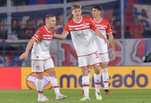 La agenda de la TV del jueves: Barcelona y Manchester City en la Champions League, y Estudiantes por la Copa Libertadores imagen-2