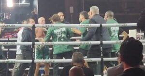 Una velada boxística terminó en una batalla campal en Brasil: una ex estrella de la UFC quedó inconsciente en el ring imagen-1