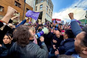 Milei dijo que la actividad económica “se desaceleró fuertemente”, defendió a Espert y habló del swap con EE.UU. imagen-3