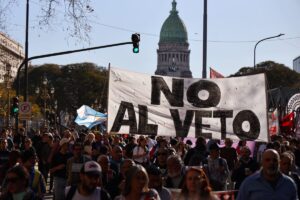 La oposición intentará sostener el financiamiento al Garrahan y las universidades contra los vetos de Milei imagen-1
