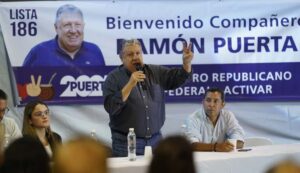 Puerta arrancó su campaña con críticas a Milei, el kirchnerismo y la Renovación imagen-2