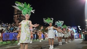 Tradición, alegría y mucha pasión: Virgen de Itatí brilló en la primera noche de calle de la Estudiantina posadeña 2025 imagen-2