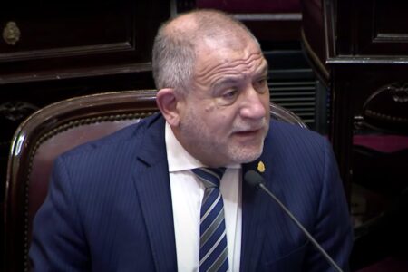 Tras la polémica por su voto sobre Discapacidad, Luis Juez respaldó el veto de Milei al reparto de los ATN imagen-7
