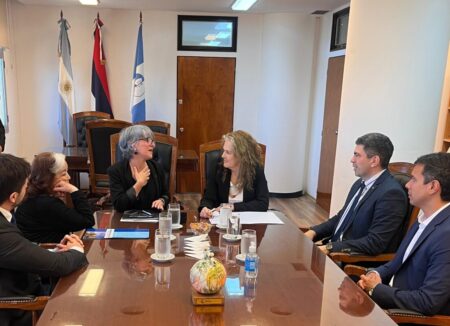 Firma de convenios entre el Poder Judicial y la Universidad de la Cuenca del Plata imagen-80